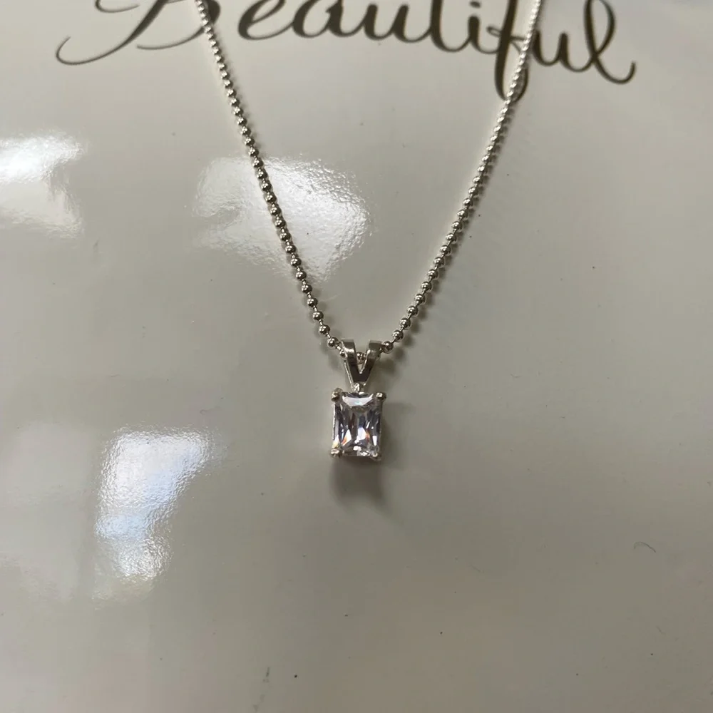 Gorgeous emerald cut CZ diamond sterling set necklace - Picture 5 of 10